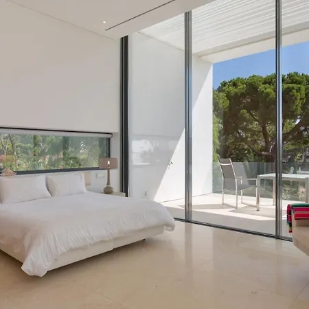 Sleeps 8 Pool Air Con T480194 * Vale do Lobo