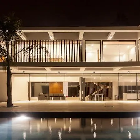 Villa Sleeps 8 Pool Air Con T480194 *