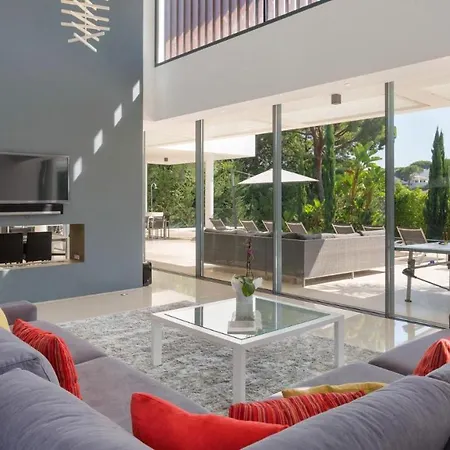 Sleeps 8 Pool Air Con T480194 Vale do Lobo