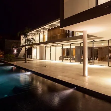 Sleeps 8 Pool Air Con T480194 Vale do Lobo