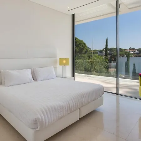 Sleeps 8 Pool Air Con T480194 Vale do Lobo