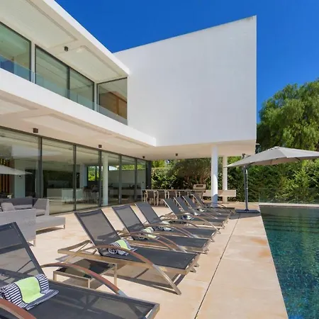 Sleeps 8 Pool Air Con T480194 ואלה דה לובו